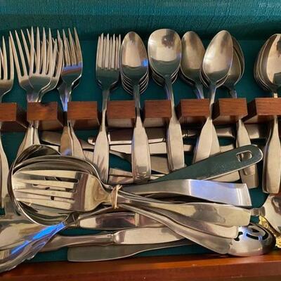 Lots of silver plated flatware