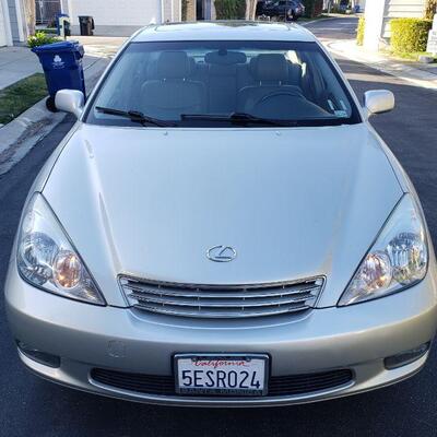 2004 LEXUS ES 330 4-Door Sedan, Original Owner, Appox. 113,000 miles.