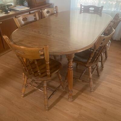Dining table a d chairs 