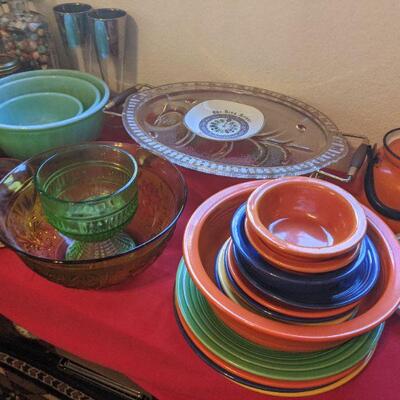 fiesta ware and jadeite bowls sold