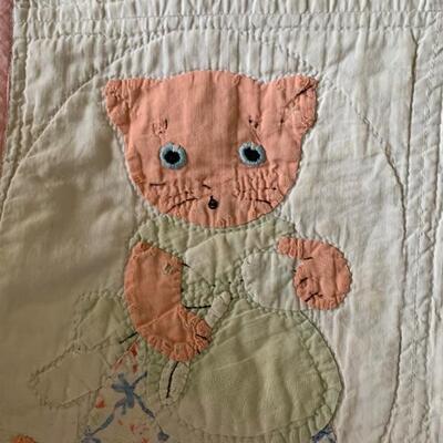 one of the quilt's kitty panels