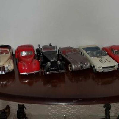 #2326 â€¢ 16 Die-Cast Model Cars