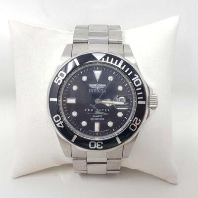 #255 â€¢ Invicta Pro Diver Wrist Watch bezel measures approx 33mm.