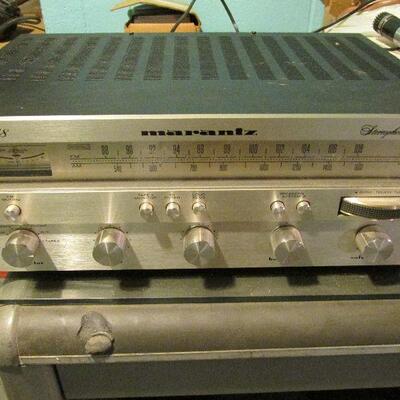 Marantz 2218 receiver