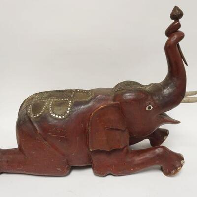 1187	LARGE WOOD CARVED LACQUERED THAI ELEPHANT, 24 IN X 17 1/2 IN	50	100	25	PLEASE PAY ATTENTION FOR DAILY ADDITIONS TO THIS SALE....