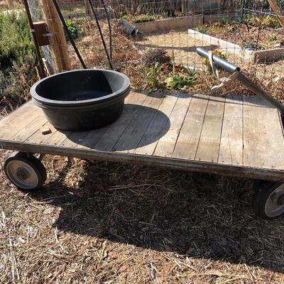 Awesome old farm cart 