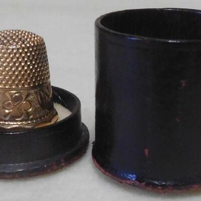 1847  Thimble And Case