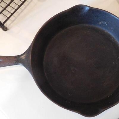 Cast Iron Fry Pan