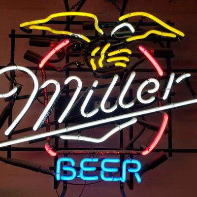 560	
Miller Beer Neon Sign
Measures Approx: 22