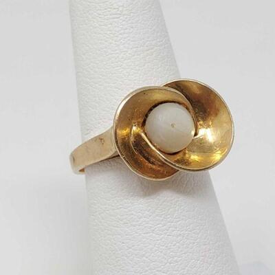 200	
14k Gold Ring, 3.8g
Weighs Approx 3.8g. Size 5.