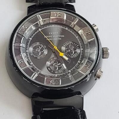 Louis Vuitton Authentic Men's Wrist Watch