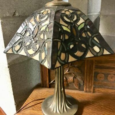 Tiffany style lamp $40