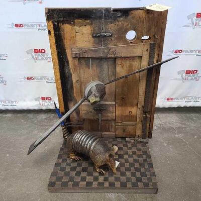 3506	

Ron Pippin Flying Crane And Armadillo
Measures Approx: 20"x 20"x 28"