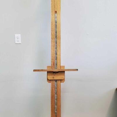 #3610 â€¢ Large Easel measures approx 26