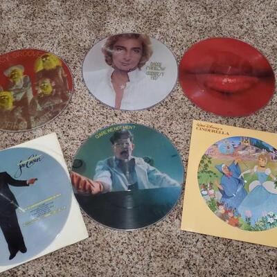 #3722 â€¢ 6 Records Including Juicy Grooce, Barry Manilow Joe Cocker and More