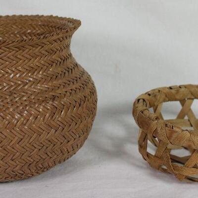 Native American Tightly Woven Handmade Pine Needle Basket (3.5â€H x 5â€D) 
