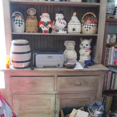 Cookie Jar Collections ~ Cupboard 