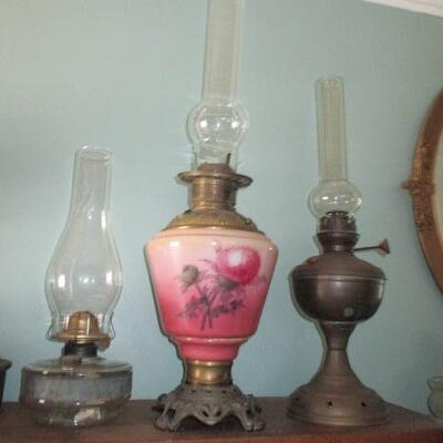 Tons Of Vintage Antique Oil Lamps Lighting To Choose Room 