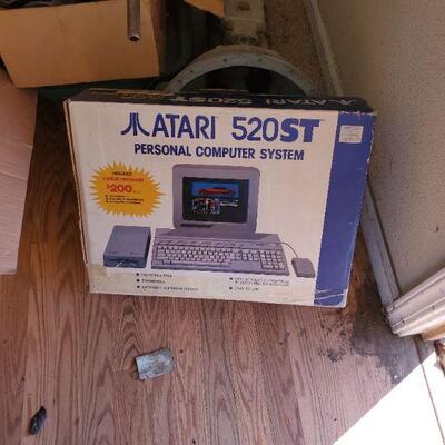 Atari 520st Very Cool Vintage Gaming Unit