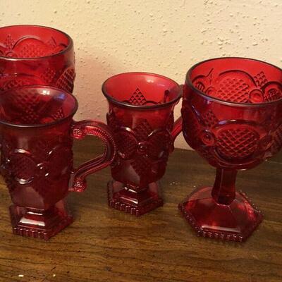 https://www.ebay.com/itm/124577777311	TR8019 Ruby / Cranberry Glass - 4 Stems Pickup Only		BUY-IT-NOW	 $20.00 

