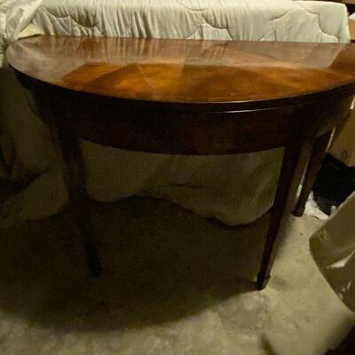 https://www.ebay.com/itm/114690209057	TR8086 Round / Half Round Folding Table *Breakfast Knock' Estate Sale Pickup		BUY-IT-NOW...