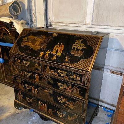 https://www.ebay.com/itm/114690201355	TR8084 Oriental Black & Gold Wood Secretary Folding Desk - Estate Sale Pickup		BUY-IT-NOW...