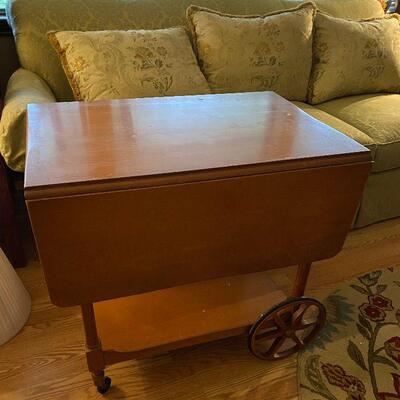 https://www.ebay.com/itm/124579837674	TR8063 Maple Rolling Cart #1 Estate Sale Pickup		BUY-IT-NOW	 $95.00 
