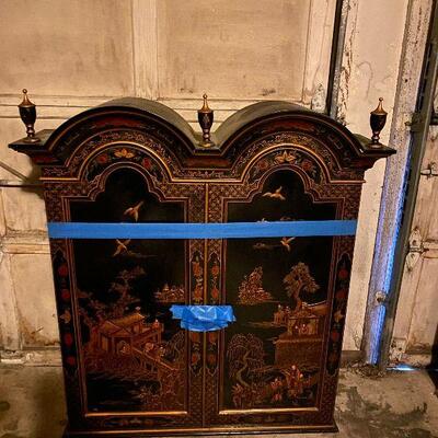 https://www.ebay.com/itm/114690201355	TR8084 Oriental Black & Gold Wood Secretary Folding Desk - Estate Sale Pickup		BUY-IT-NOW...