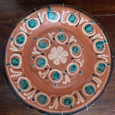 Decorative clay dish