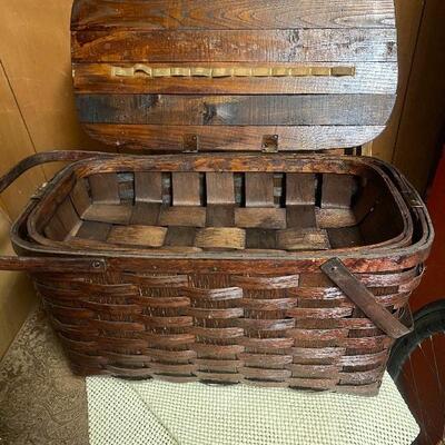 Vintage picnic basket 