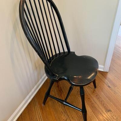 Lot #3--6 Windsor chairs by David T Smith--$1250--39