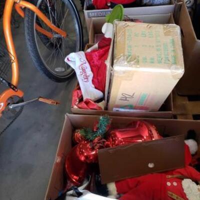 #4514 â€¢ 5 Boxes of Christmas Decorations with Wreaths, 4ft Tree. 