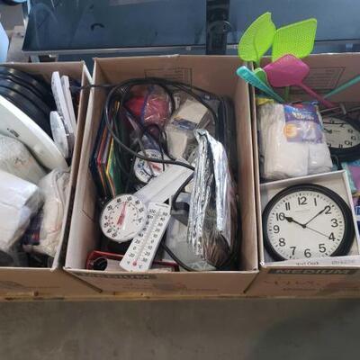 #4268 â€¢ Thermostats, Unopened Crew Socks, Clocks, and More.