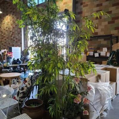 2040 â€¢ Approx 4 Artificial Plants And A Pot