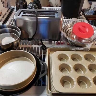 #4093 â€¢ Williams Sonoma baking trays, Metal Mixing bowls, One Toaster, and More