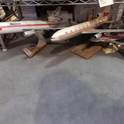 #4318 â€¢ Model Airplanes