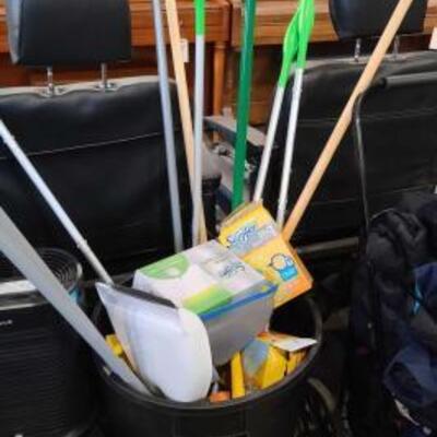 #2236 • Swiffer Mops, Pads, Dust Pans, And Trash Can