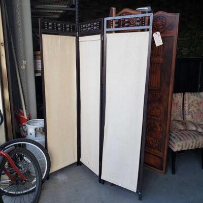 #2000 â€¢ Tri Fold Room Divider
