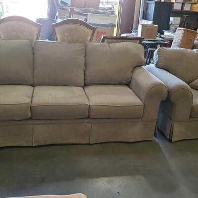#2054 â€¢ Sofa And Chair