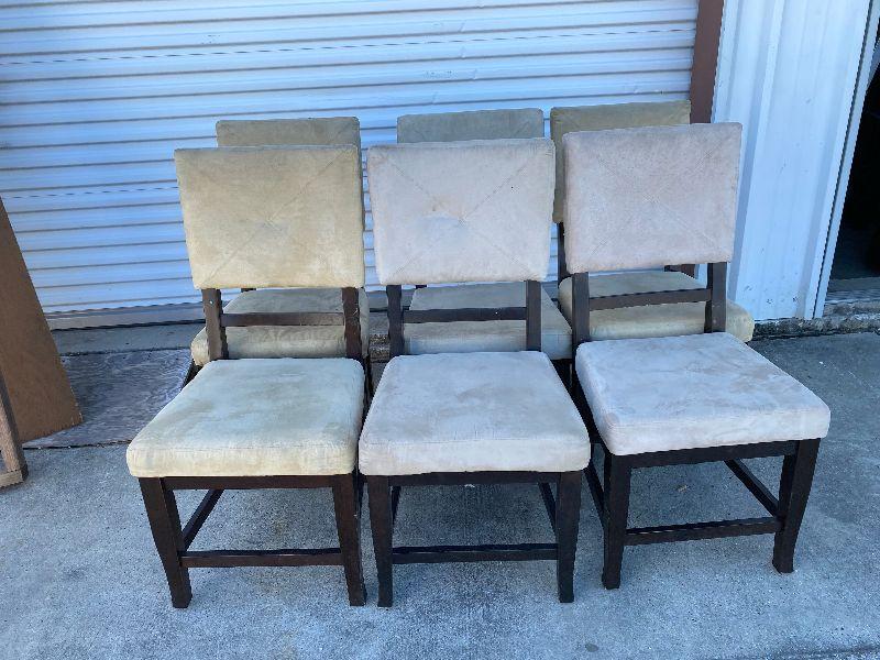 https://www.ebay.com/itm/114712293791	WRB4001 6 Dinning Room Table Chairs Local Pickup		Auction
