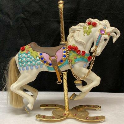 https://www.ebay.com/itm/115384641406	LB1011 COLLECTIBLE AMERICAN CAROUSEL TOBIN FRALEY 4TH ED WHITE HORSE WITH ROSES		BIN	 $99.99 

