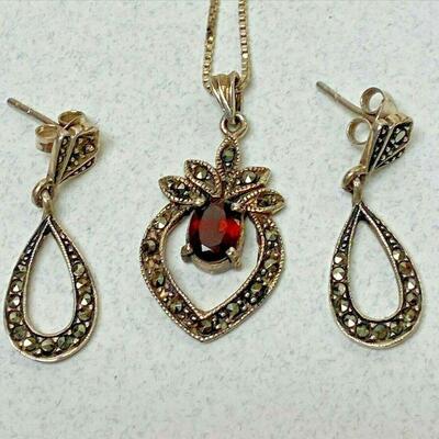 https://www.ebay.com/itm/115387231656	LB1061 STERLING SILVER NECKLACE AND EARRING SET WITH GARNET STONE		Auction 	 Starts 05/20/2022...