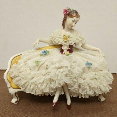 https://www.ebay.com/itm/115379240810	JK3004 VINTAGE 5.5 INCH Volkstedt GERMAN Porcelain LADY SITTING ON COUCH FIGURINE		BIN	 $379.99 
