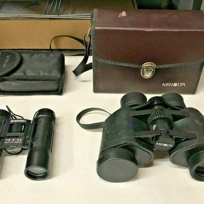 https://www.ebay.com/itm/125315766178	OL7026 Pair of Medium Sized Binoculars LOCAL PICKUP		BIN	 $19.99 
