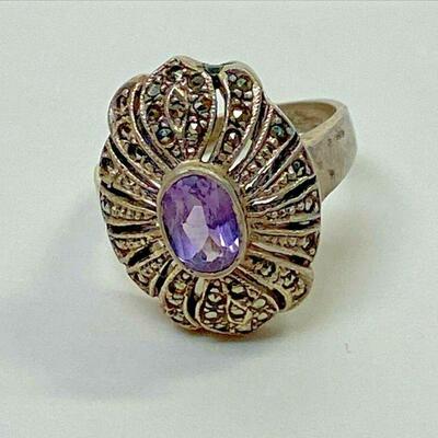 https://www.ebay.com/itm/125319140541	LB1072 STERLING SILVER AND AMETHYST RING SIZE 6 STYLE 1		Auction 	 Starts 05/20/2022 After 6 PM 

