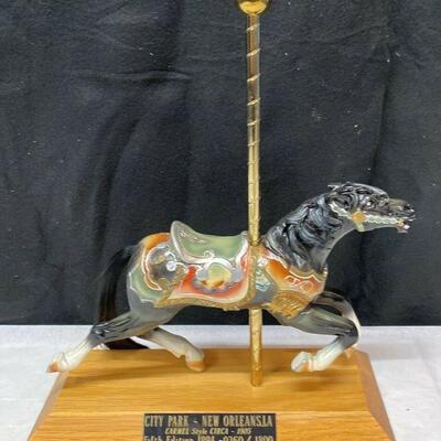 https://www.ebay.com/itm/115384641392	LB1016 COLLECTIBLE NEW ORLEANS CITYPARK CAROUSEL HORSE 5TH ED 1994 FIGURINE		BIN	 $99.99 

