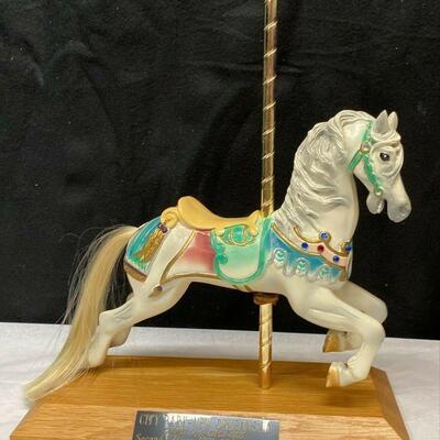 https://www.ebay.com/itm/125315766157	LB1014 COLLECTIBLE NEW ORLEANS CITY PARK CAROUSEL 1991 2ND ED FIGURINE		BIN	 $99.99 
