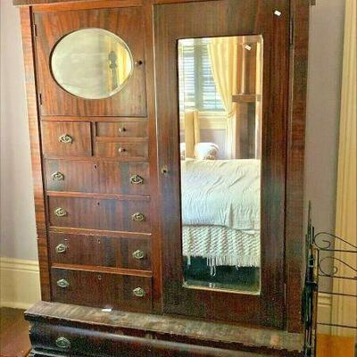 https://www.ebay.com/itm/125316388424	JK1009 1800s ANTIQUE LOCKING ARMOIRE WITH MIRRORS AND KEY		Auction 	 Starts 05/20/2022 After 6 PM 
