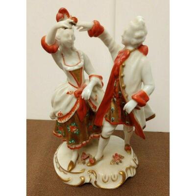 https://www.ebay.com/itm/115365112975	JK3021 4.75 IN GERMAN GENTLEMAN & LADY DANCING FIGURINE Capodimonte porcelain		BIN	 $174.99 
