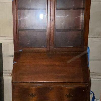 https://www.ebay.com/itm/124578451426	TR8083 Antique Wood Secretary Folding Desk - Estate Sale Pickup		OBO	 $150.00 
